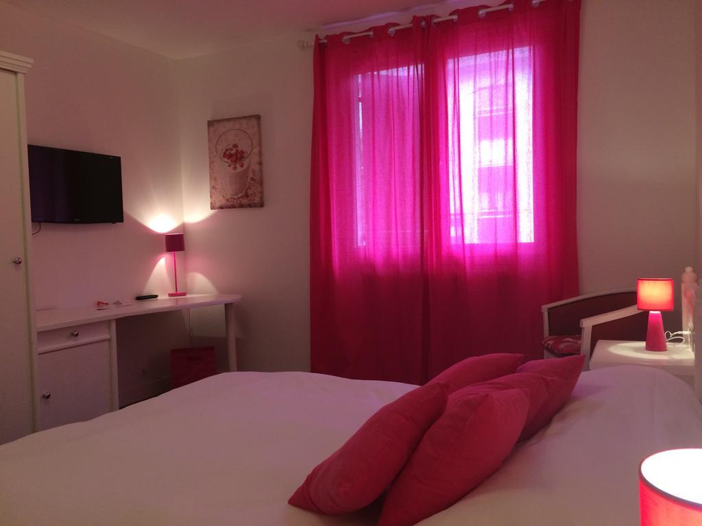 Hôtel De La Paix Gérardmer Quarto foto